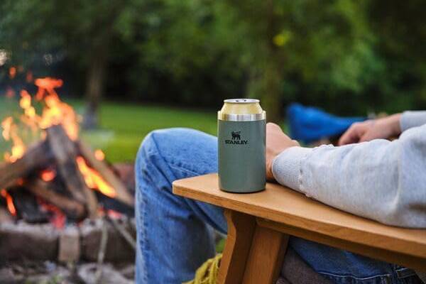 Amazon 现有 Stanley 不锈钢保温杯6.5折起，$15起，夏日吨吨补水必备