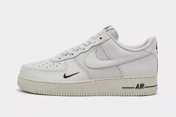 FinishLine 现有 Nike Air Force 1 '07 LV8 男款运动鞋促销，现价$65（原价$125）