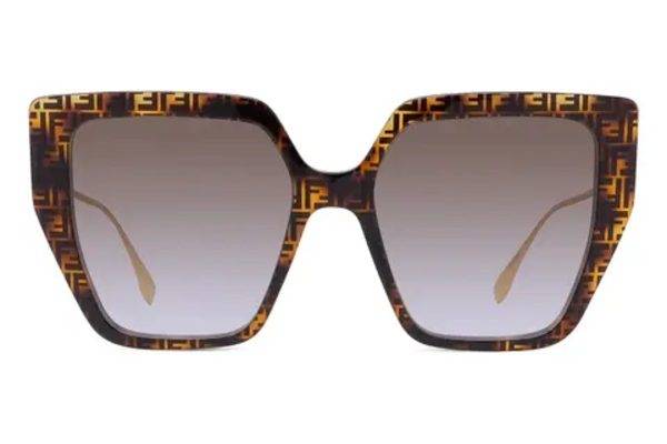 Nordstrom 现有 Gucci、Prada 等奢侈墨镜低至4折，Max Mara猫眼款$86，美境免邮
