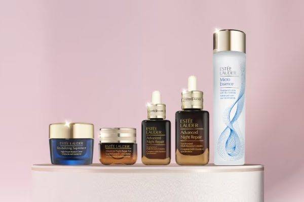 Estee Lauder HK 官网盛夏限时献礼:精选套装现低至5折起,享豪华满额赠3件套