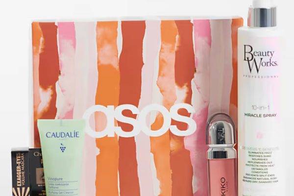ASOS精选美妆礼盒£25 含10合1喷雾、CEO面霜等大牌好物