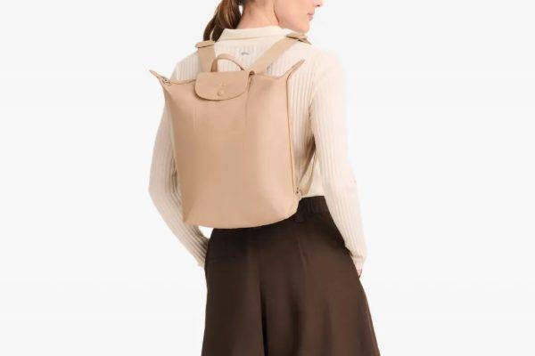 Farfetch 现有 Longchamp 经典通勤包热卖,低至3折