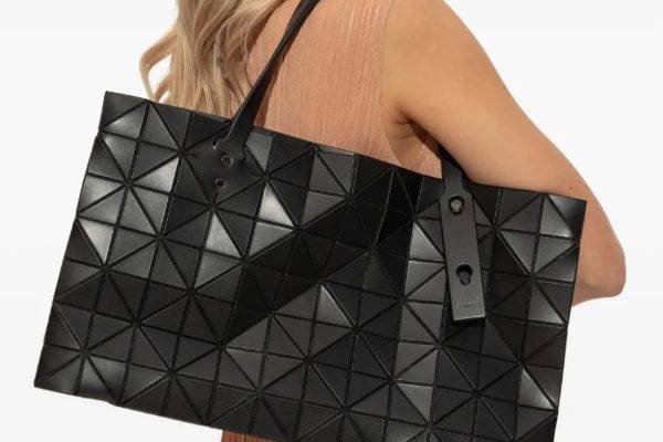 Farfetch 现有 Bao Bao Issey Miyake 三宅一生 低至6折，几何斜挎包$364