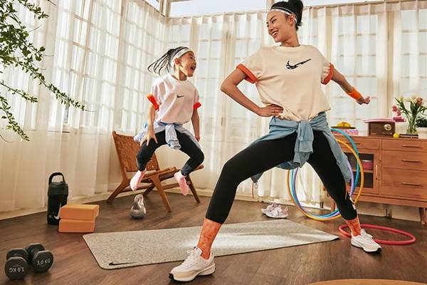 Nike 中国官网五一大促 低至5.5折+至高满减￥180，会员免邮